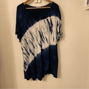 Avenue Tie Dye Blue And White size 26 Top